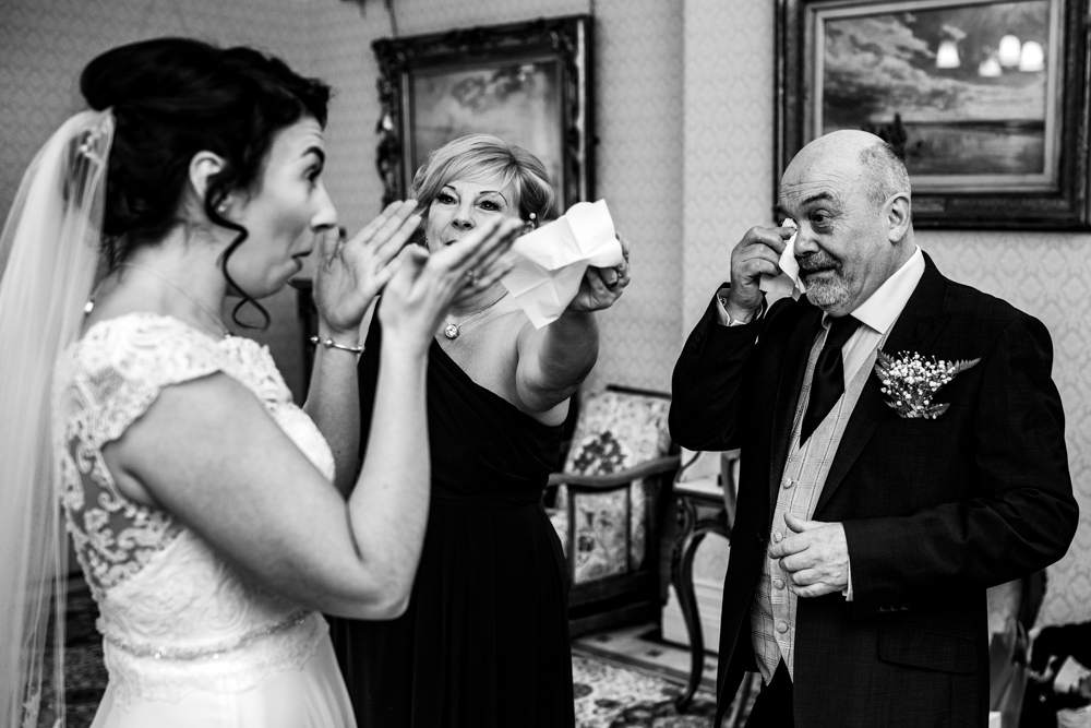 brie and father of the bride shedding a tear